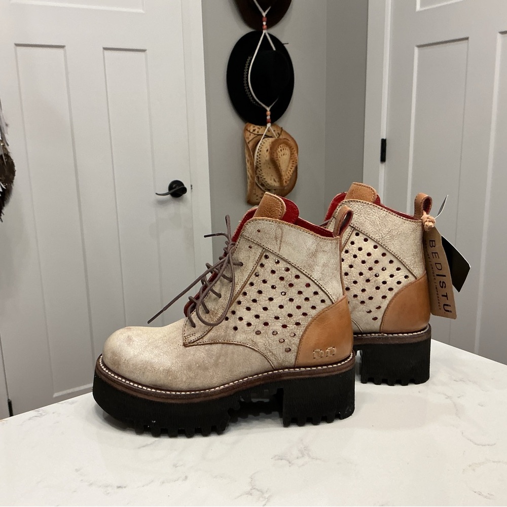 Bed Stu Cream and Tan Lace Up Boots